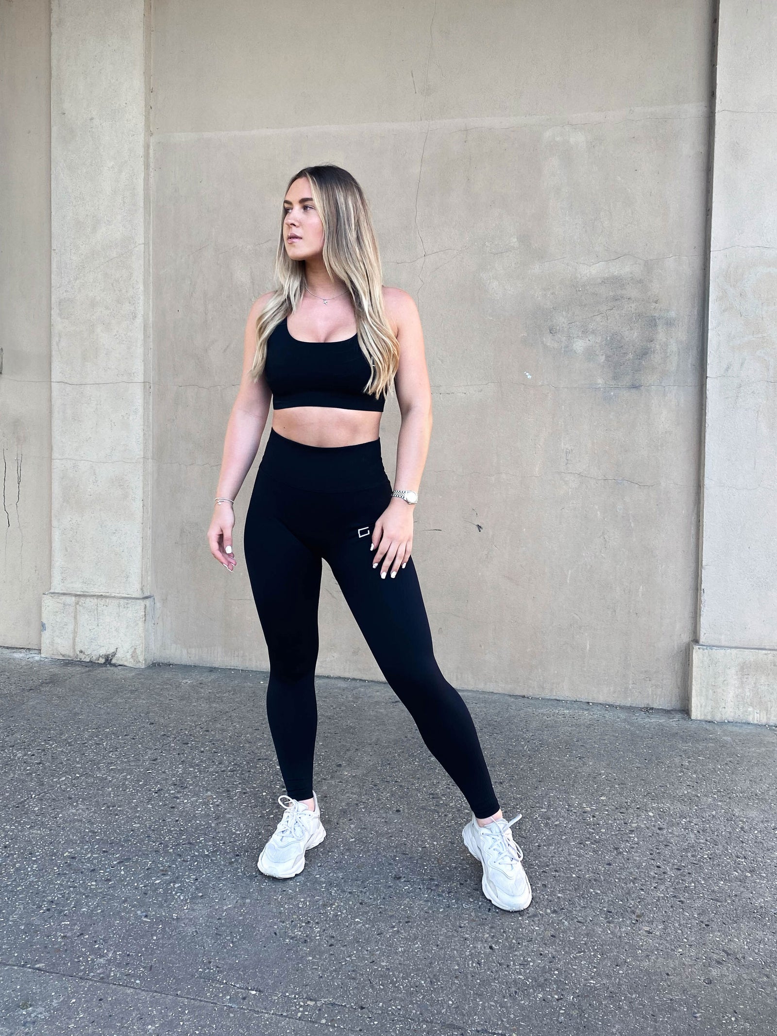 Black Ribbed Sports Bra