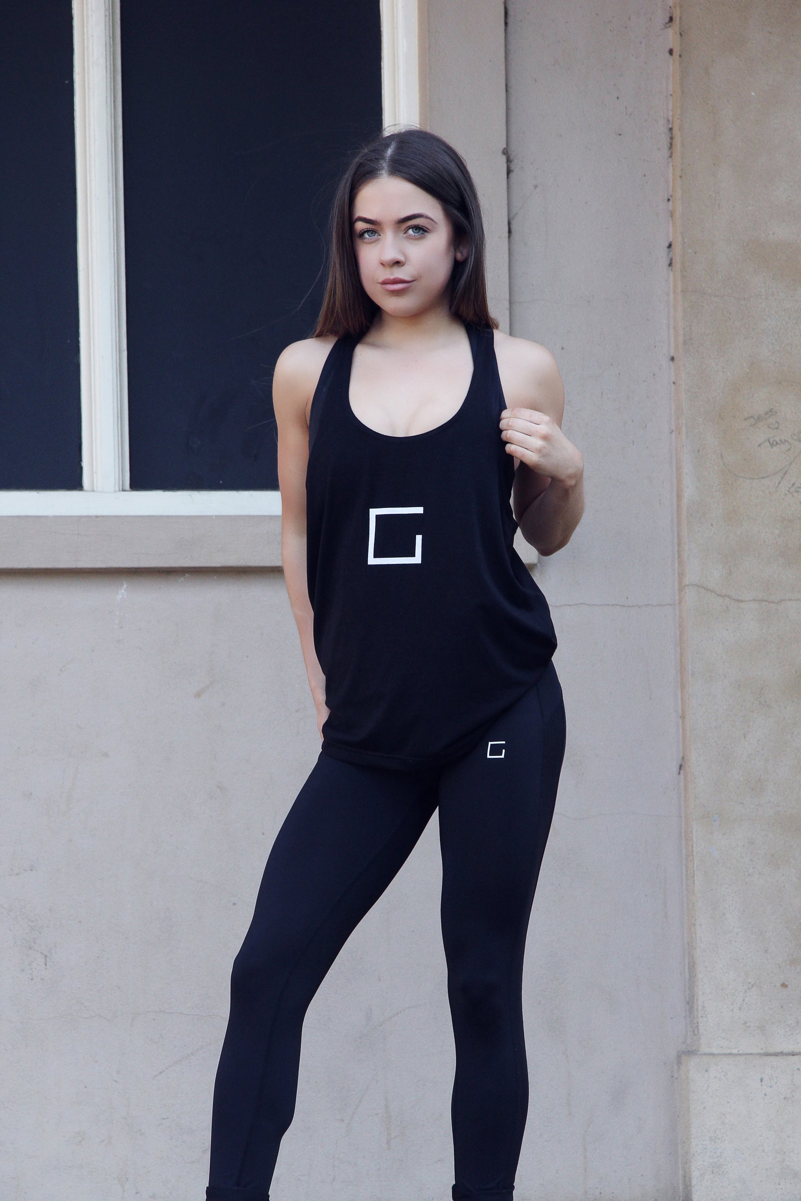 Signature 'G' Boyfriend Stringer (Black)